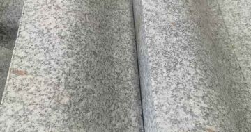德阳芙蓉白S型拉丝面路沿石