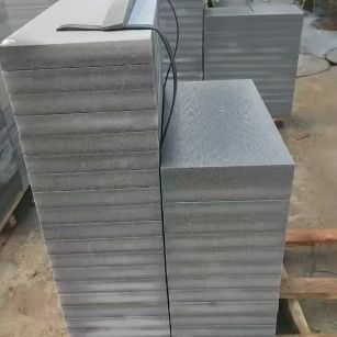 德阳 芝麻灰火烧面300*600*50地铺石材