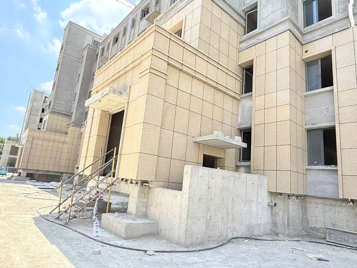 德阳 黄金麻干挂，工地实拍
