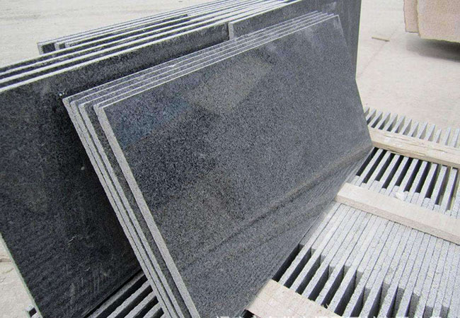 德阳芝麻黑花岗岩的特点