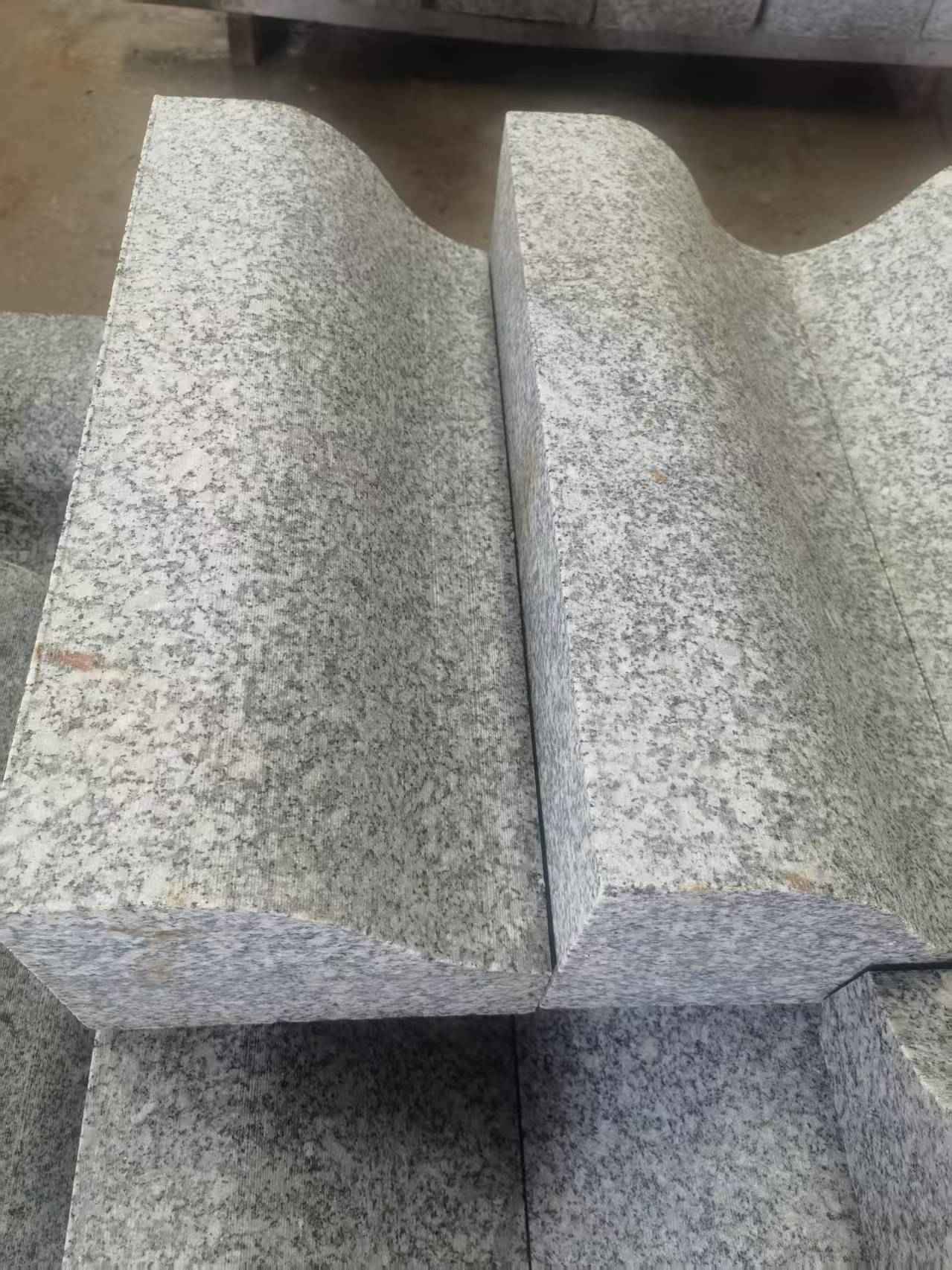 德阳芙蓉白S型拉丝面路沿石